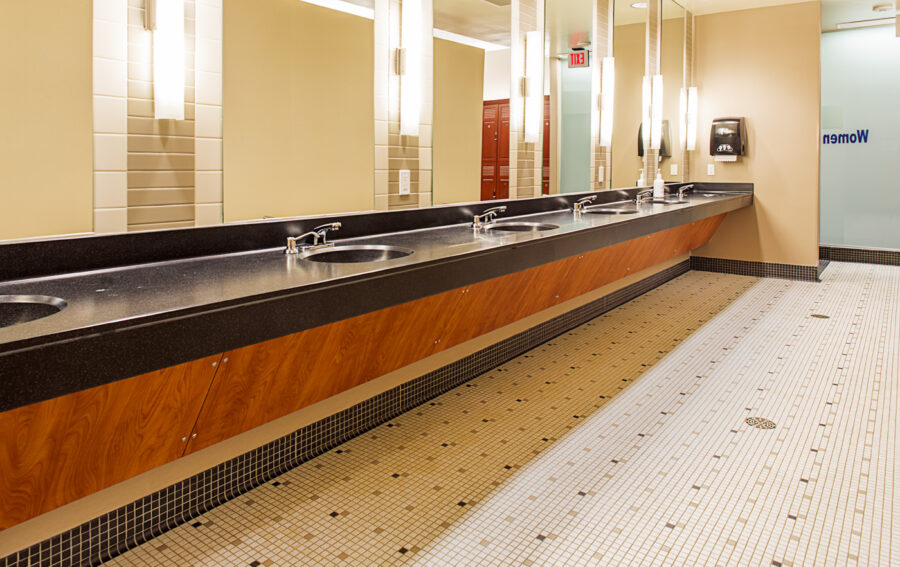LA Fitness West Seattle photo 8