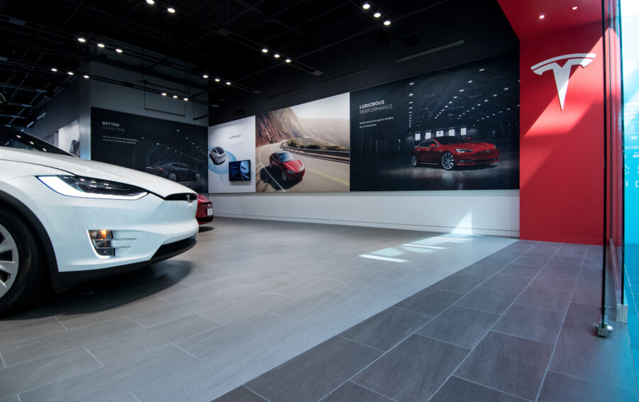 Tesla photo 5