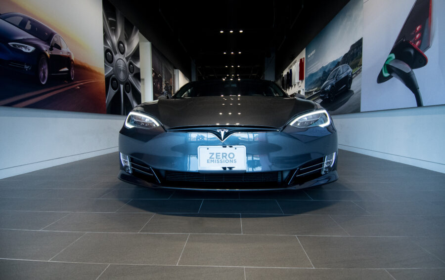 Tesla photo 6